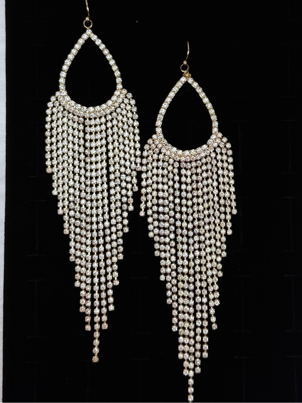 Vintage aged, goldtone clear metal fringe bling chandelier pierced earrings